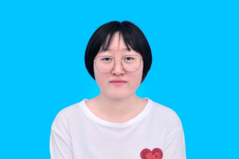 点击此处上传个人照片