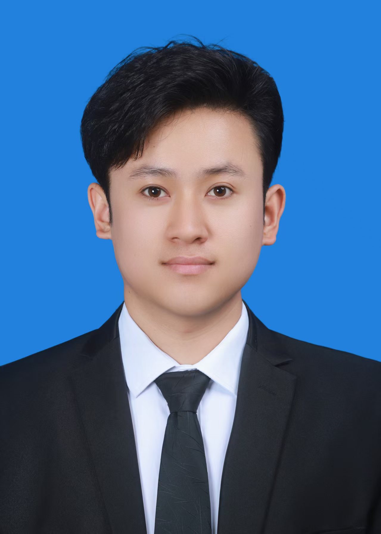 点击此处上传个人照片